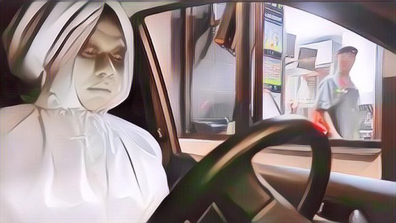 Cerita Horor Jumat Malam Naik Bus Banyuwangi-Surabaya Bareng&nbsp;Pocong