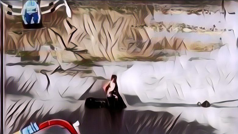 Waduh Bule Ini Nyebrang dari Nusa Ceningan ke Nusa Lembongan Pakai Motor Lewati&nbsp;Laut